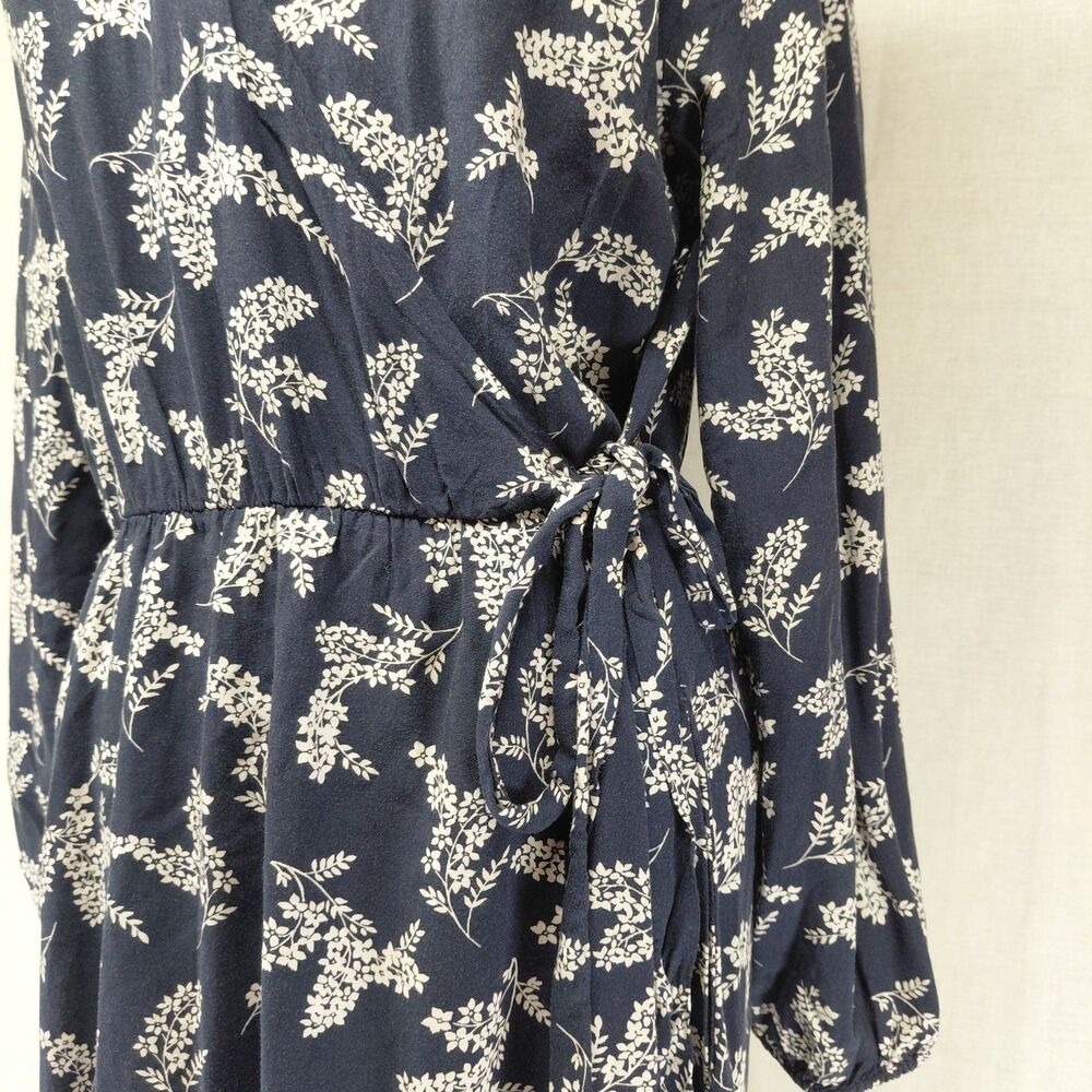 GAP Floral V-Neck Faux Wrap Dress Knee Length Navy/ White Sz L - Picture 5 of 9